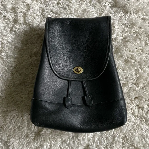 Vintage Coach 9791 Large Daypack Black Leather Backpack - Picture 3 of 14